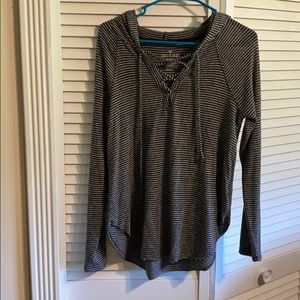 🖤🤍 Black and white lace up neck sweater w/ hood